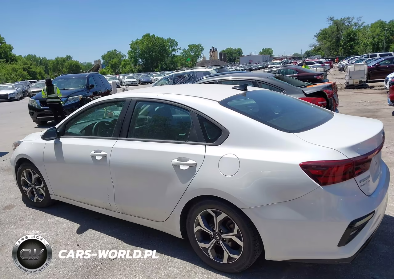 2021 Kia Forte Lxs VIN:3KPF24AD7ME336822 - 15