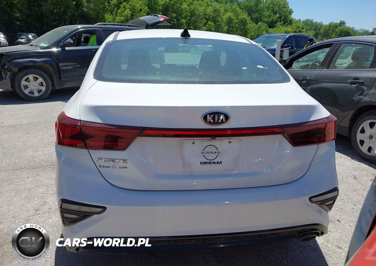 2021 Kia Forte Lxs VIN:3KPF24AD7ME336822 - 17