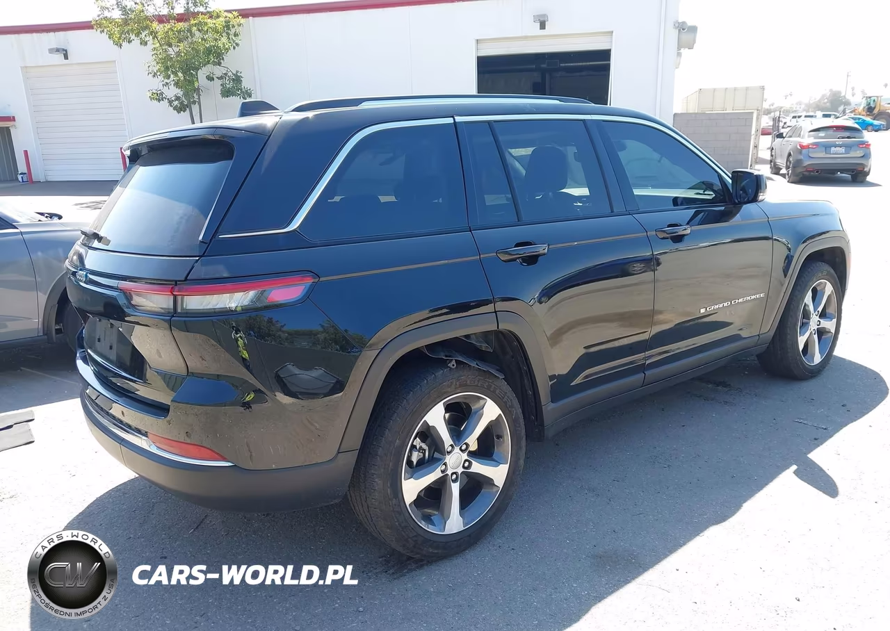 2024 Jeep Grand Cherokee 4Xe VIN:1C4RJYB6XRC684927 - 4