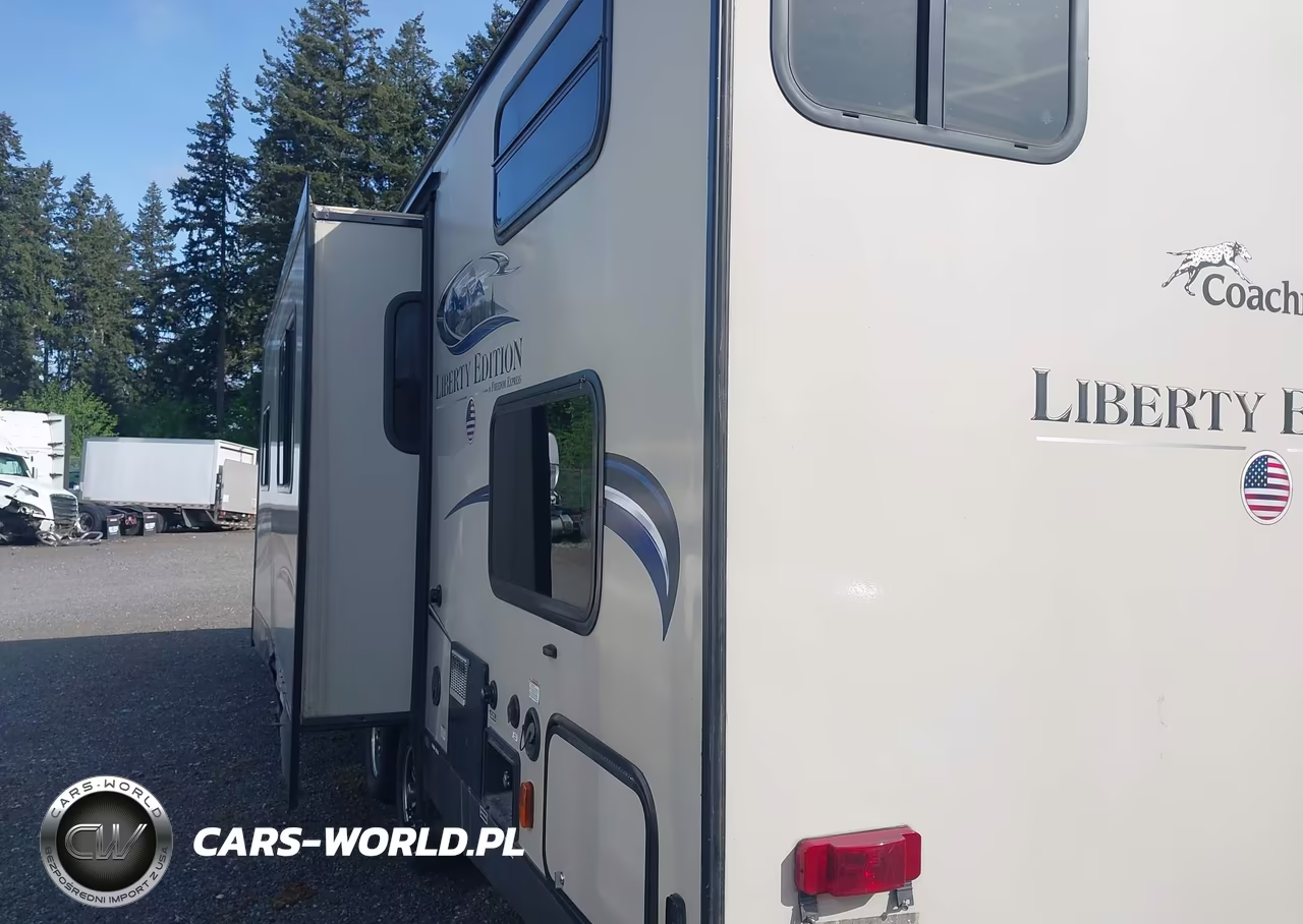 2016 Coachmen Fre292Bhds VIN:5ZT2FEUB7GA019504 - 3