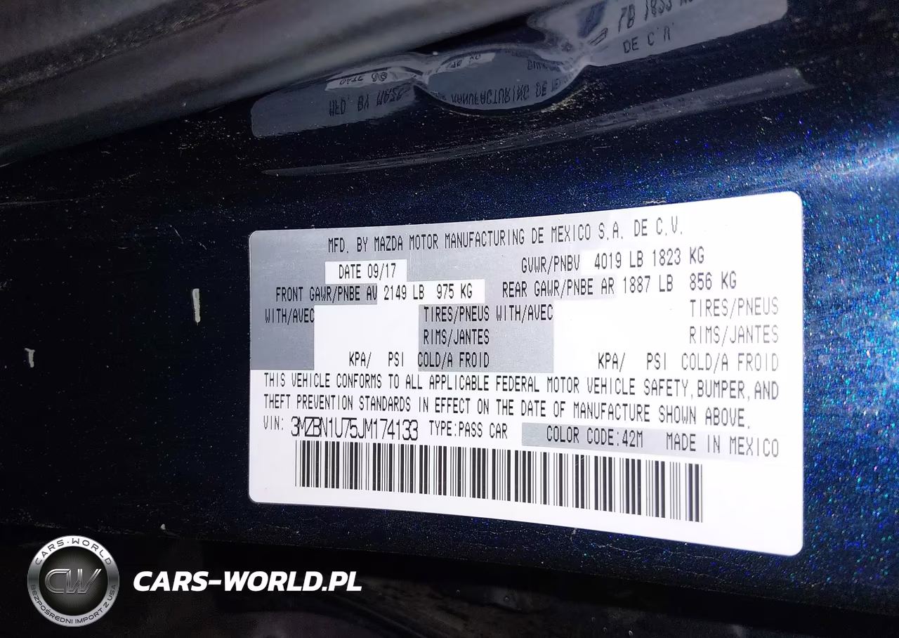 2018 Mazda Mazda3 Sport VIN:3MZBN1U75JM174133 - 9