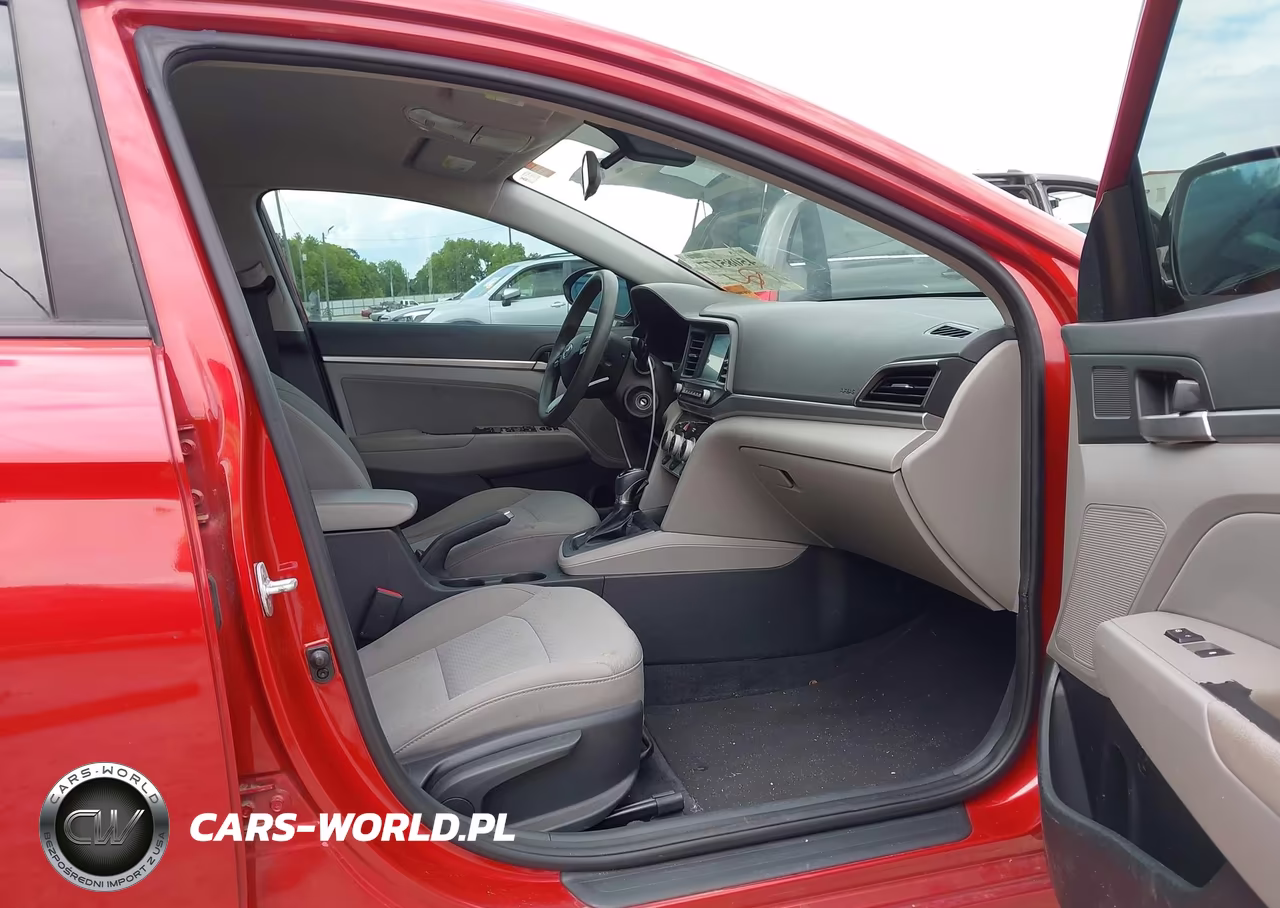 2019 Hyundai Elantra Sel VIN:5NPD84LF3KH408810 - 5