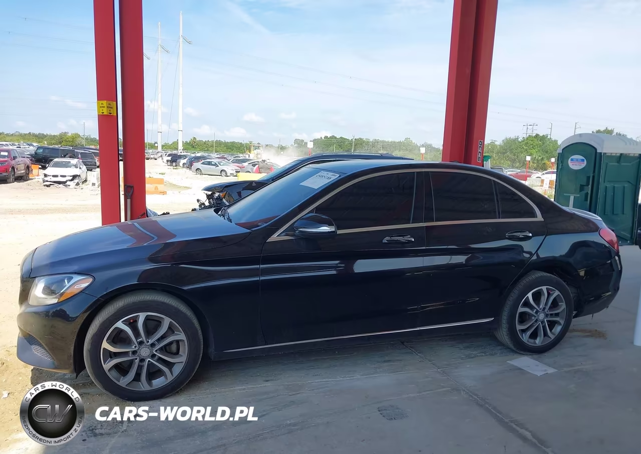 2015 Mercedes-Benz C 300 4Matic VIN:55SWF4KB1FU042278 - 15