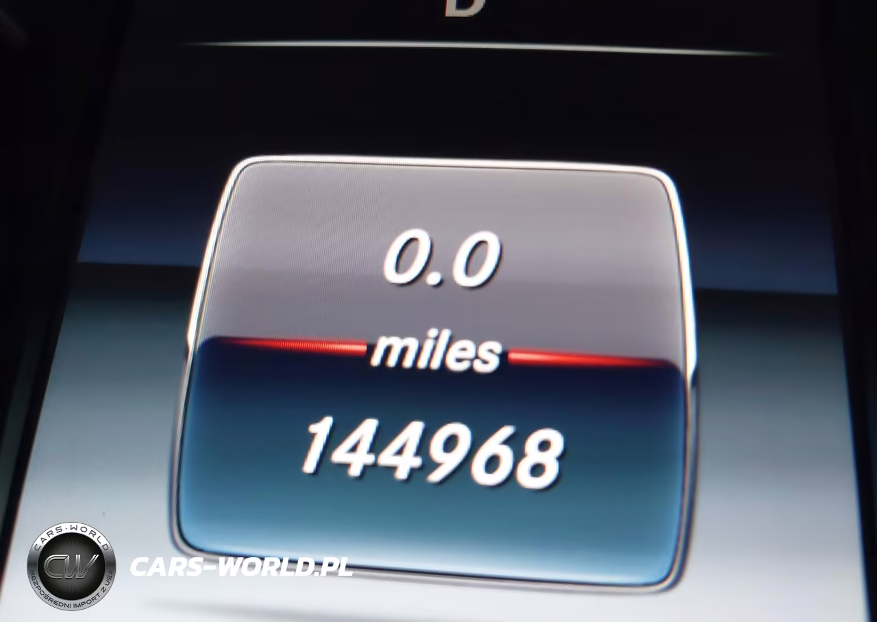 2015 Mercedes-Benz C 300 4Matic VIN:55SWF4KB1FU042278 - 16