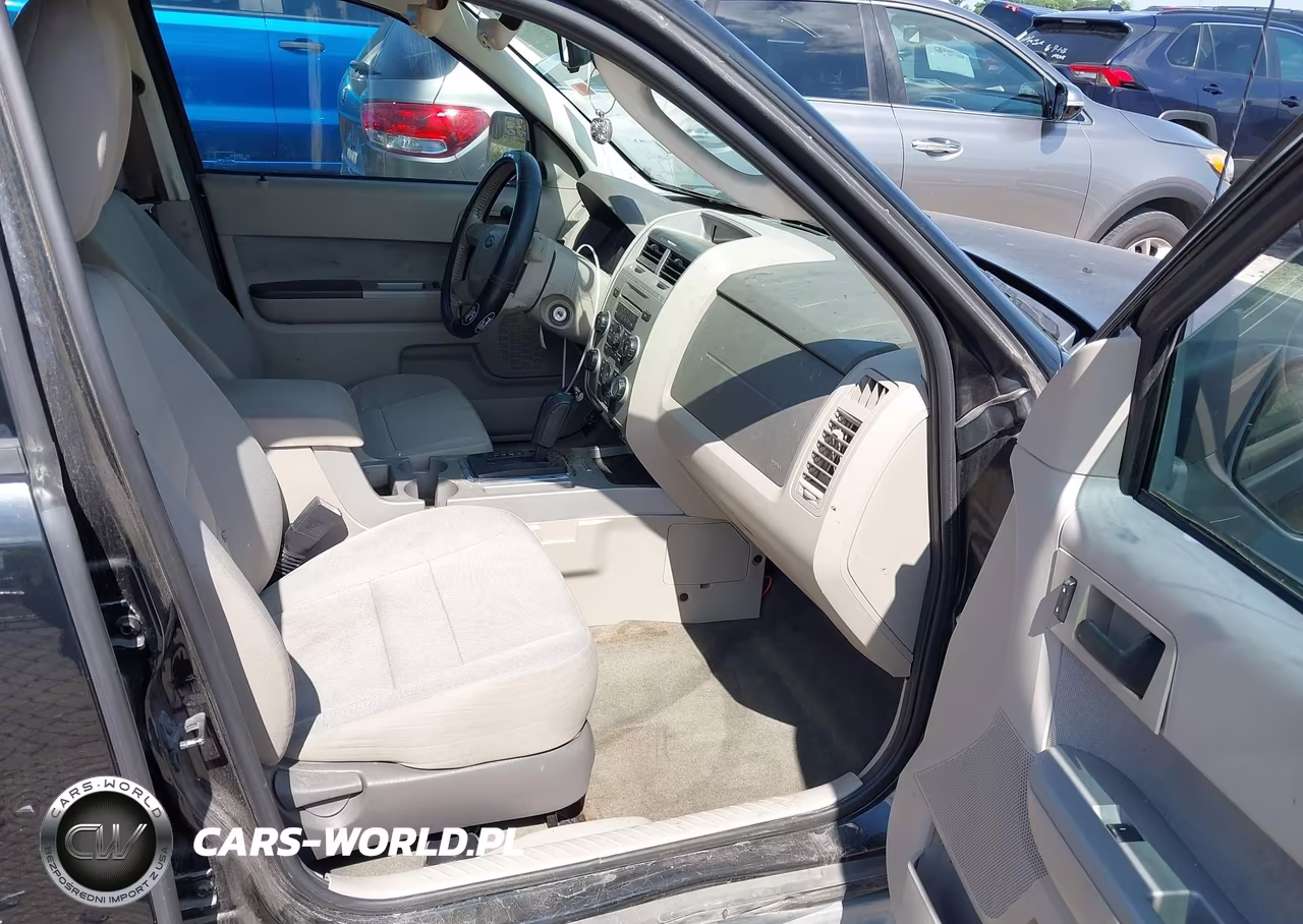 2010 Ford Escape Xlt VIN:1FMCU0D78AKC07696 - 5