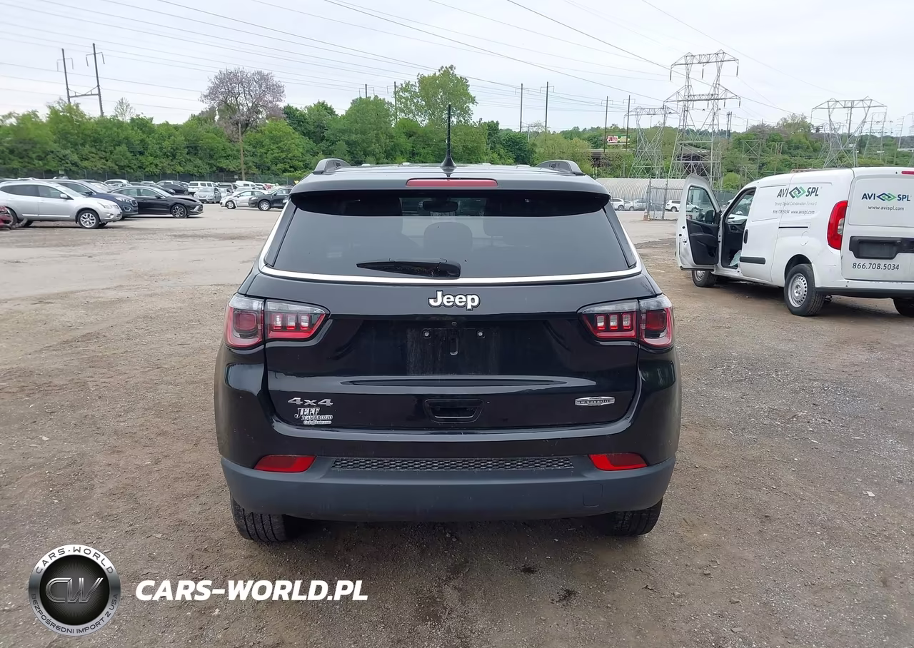 2021 Jeep Compass Latitude 4X4 VIN:3C4NJDBB9MT557314 - 16