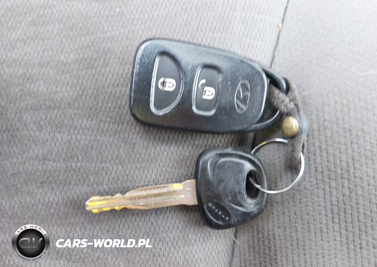 2012 Hyundai Santa Fe Gls VIN:5XYZGDAB7CG169201 - 11