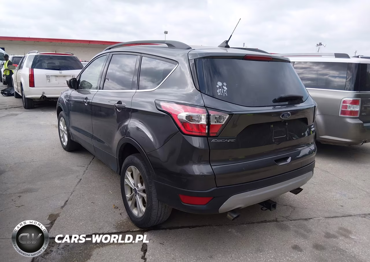 2018 Ford Escape Se VIN:1FMCU9GD1JUD27222 - 3