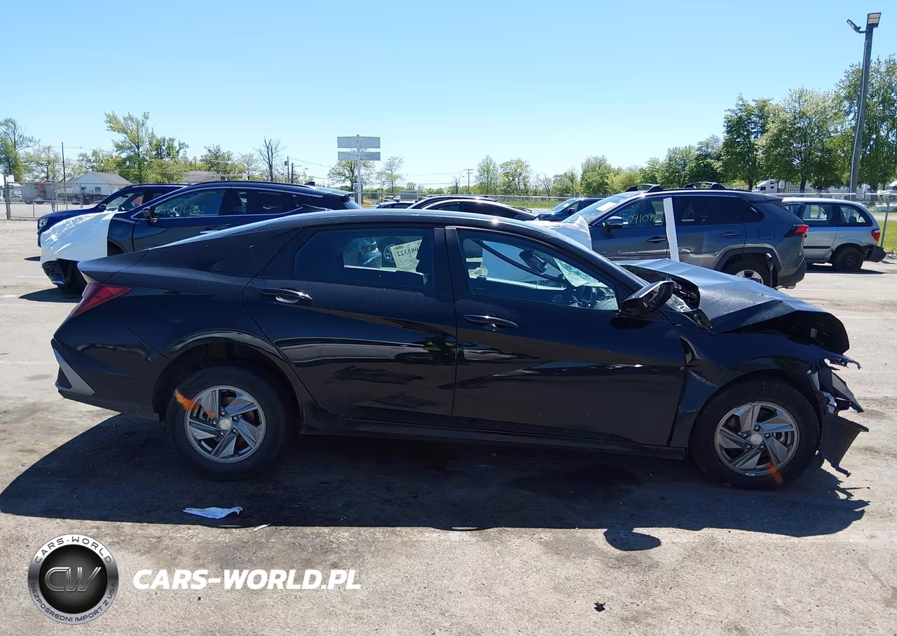 2025 Hyundai Elantra Se VIN:KMHLL4DG9SU873613 - 12