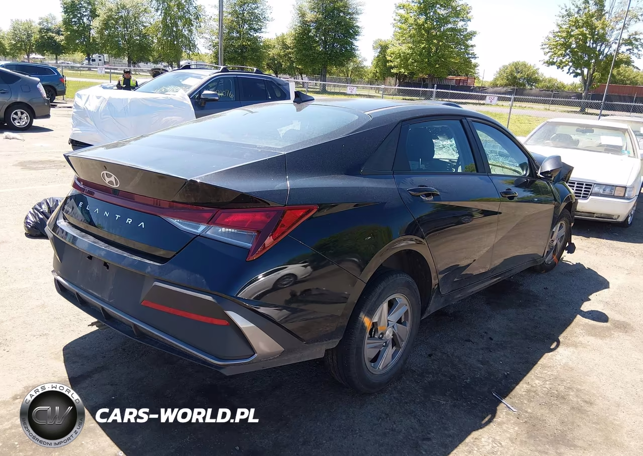 2025 Hyundai Elantra Se VIN:KMHLL4DG9SU873613 - 4