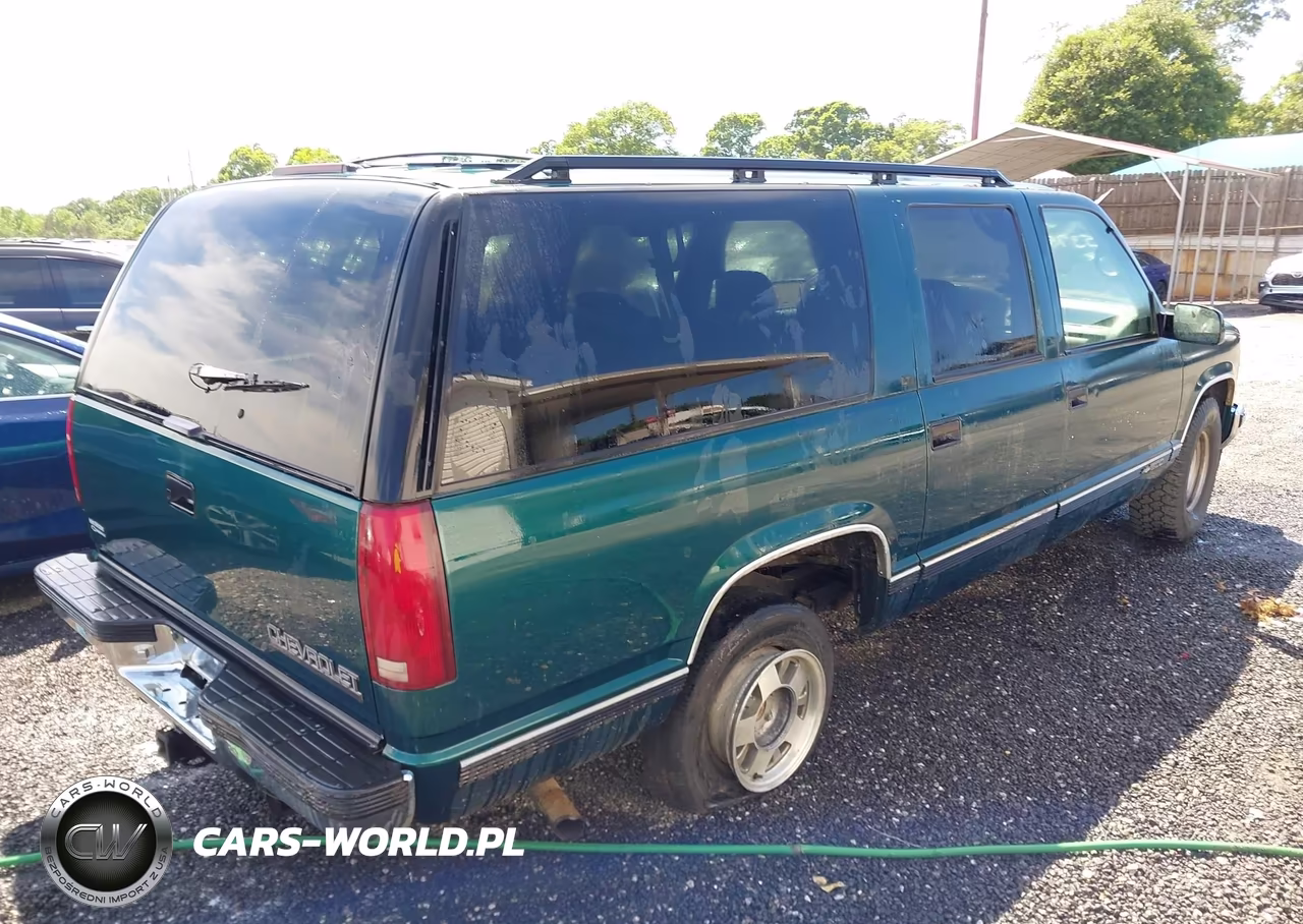1996 Chevrolet Suburban C1500 VIN:3GNEC16R4TG109660 - 4
