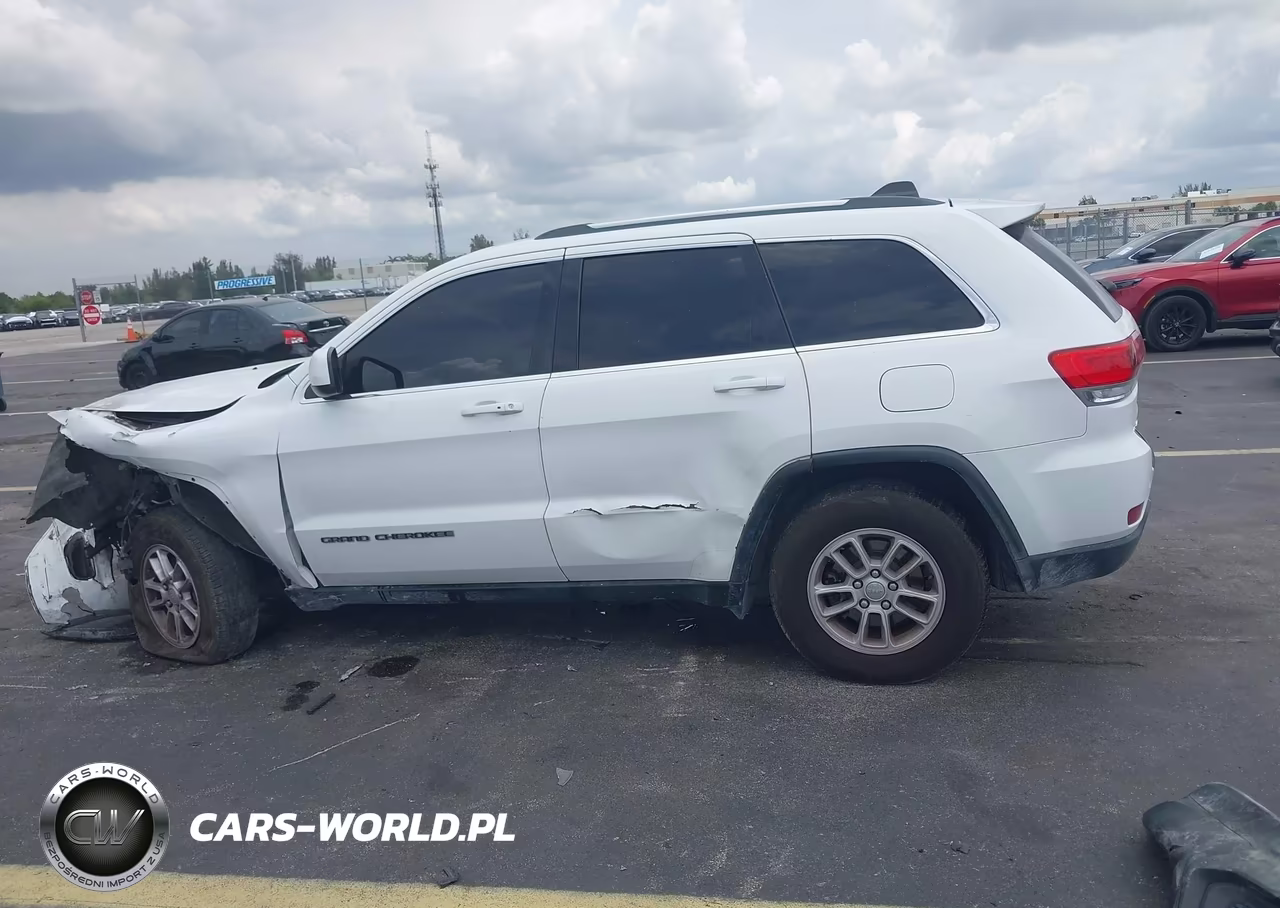 2019 Jeep Grand Cherokee Laredo E 4X4 VIN:1C4RJFAG6KC793177 - 15