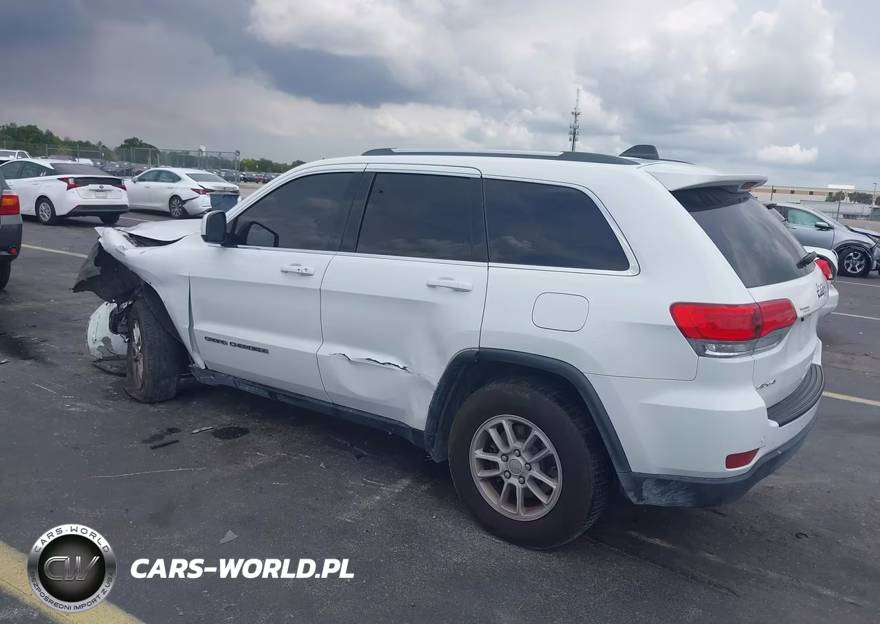 2019 Jeep Grand Cherokee Laredo E 4X4 VIN:1C4RJFAG6KC793177 - 3