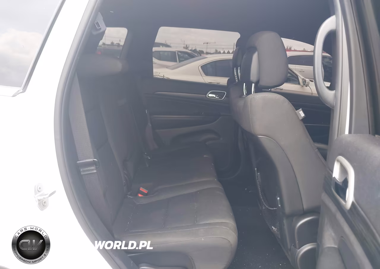2019 Jeep Grand Cherokee Laredo E 4X4 VIN:1C4RJFAG6KC793177 - 8