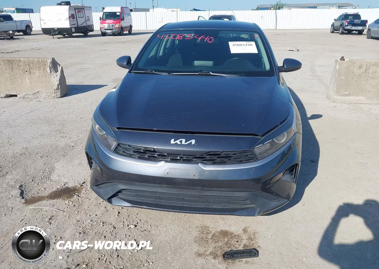 2022 Kia Forte Lxs VIN:3KPF24AD7NE478587 - 12
