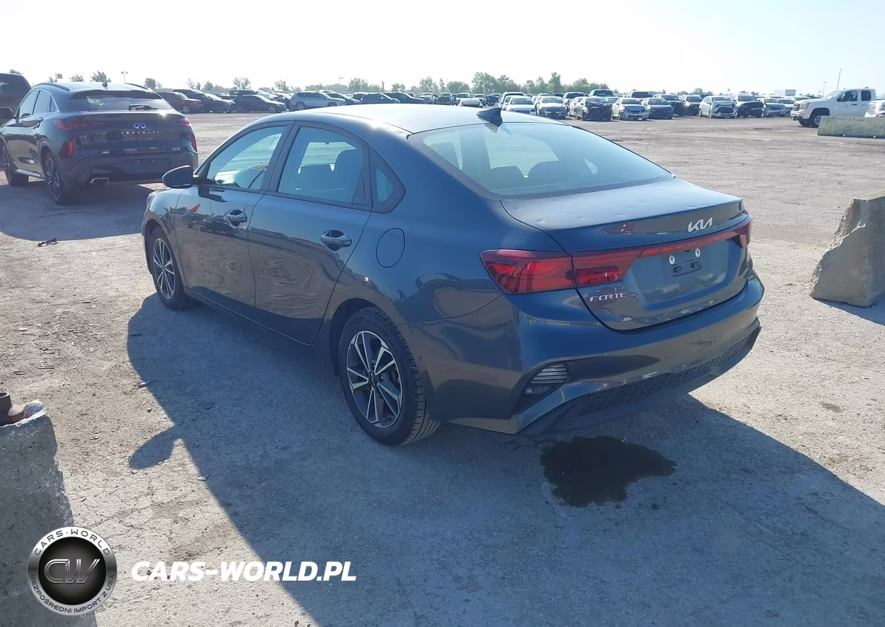 2022 Kia Forte Lxs VIN:3KPF24AD7NE478587 - 3