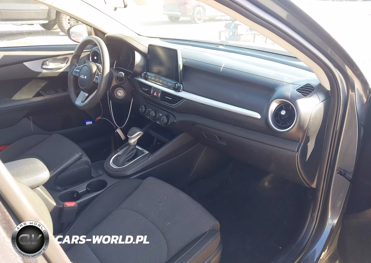2022 Kia Forte Lxs VIN:3KPF24AD7NE478587 - 5