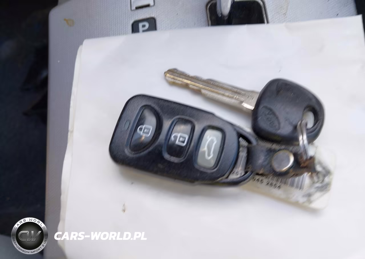 2008 Hyundai Elantra Gls-Se VIN:KMHDU46D88U525640 - 11