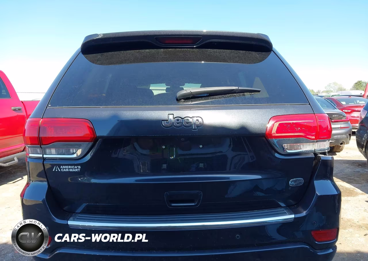 2015 Jeep Grand Cherokee Overland VIN:1C4RJECG0FC175592 - 16