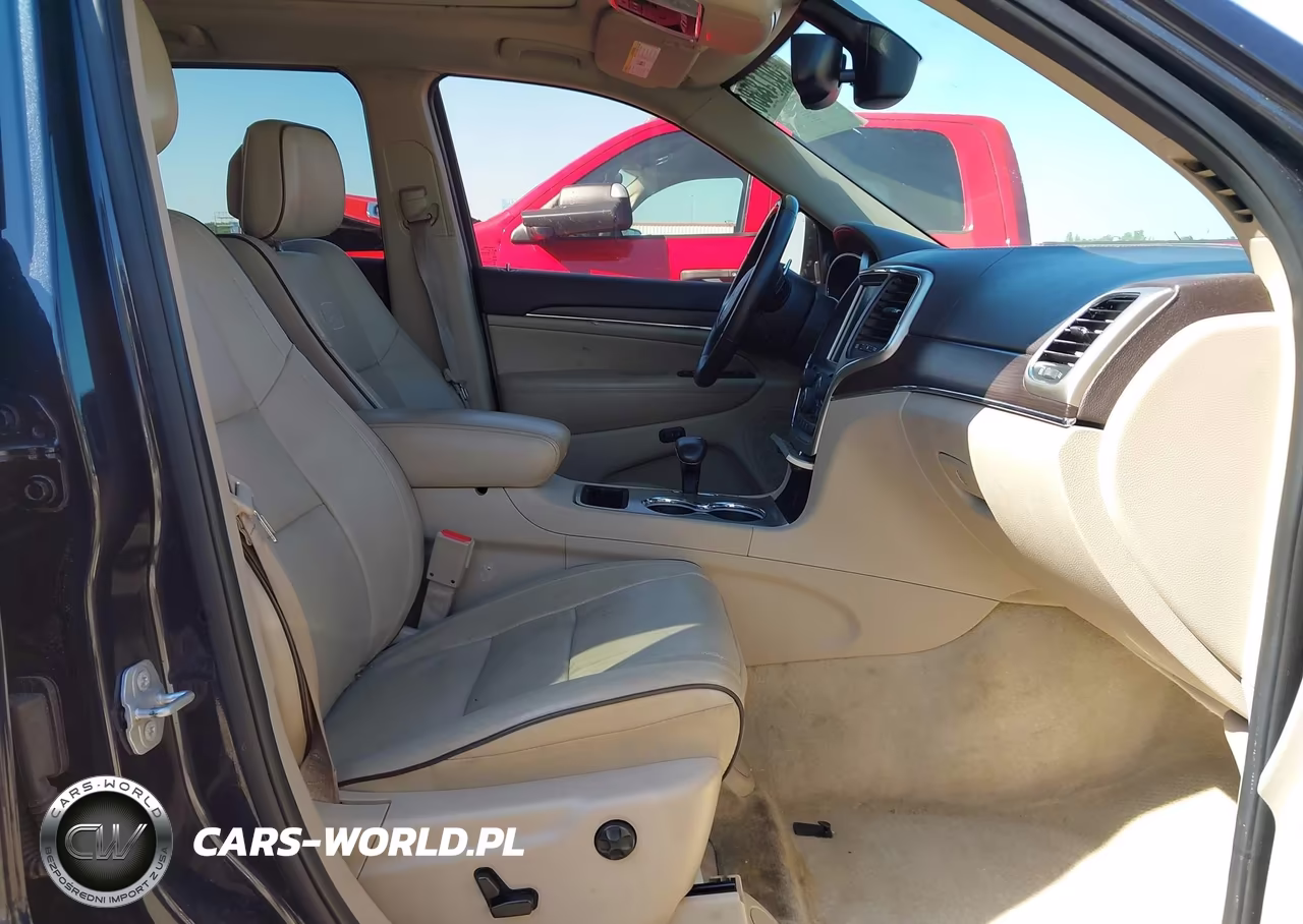 2015 Jeep Grand Cherokee Overland VIN:1C4RJECG0FC175592 - 5