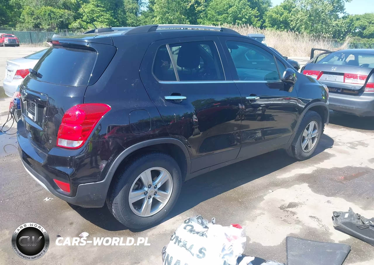 2019 Chevrolet Trax Lt VIN:KL7CJPSB3KB925829 - 4