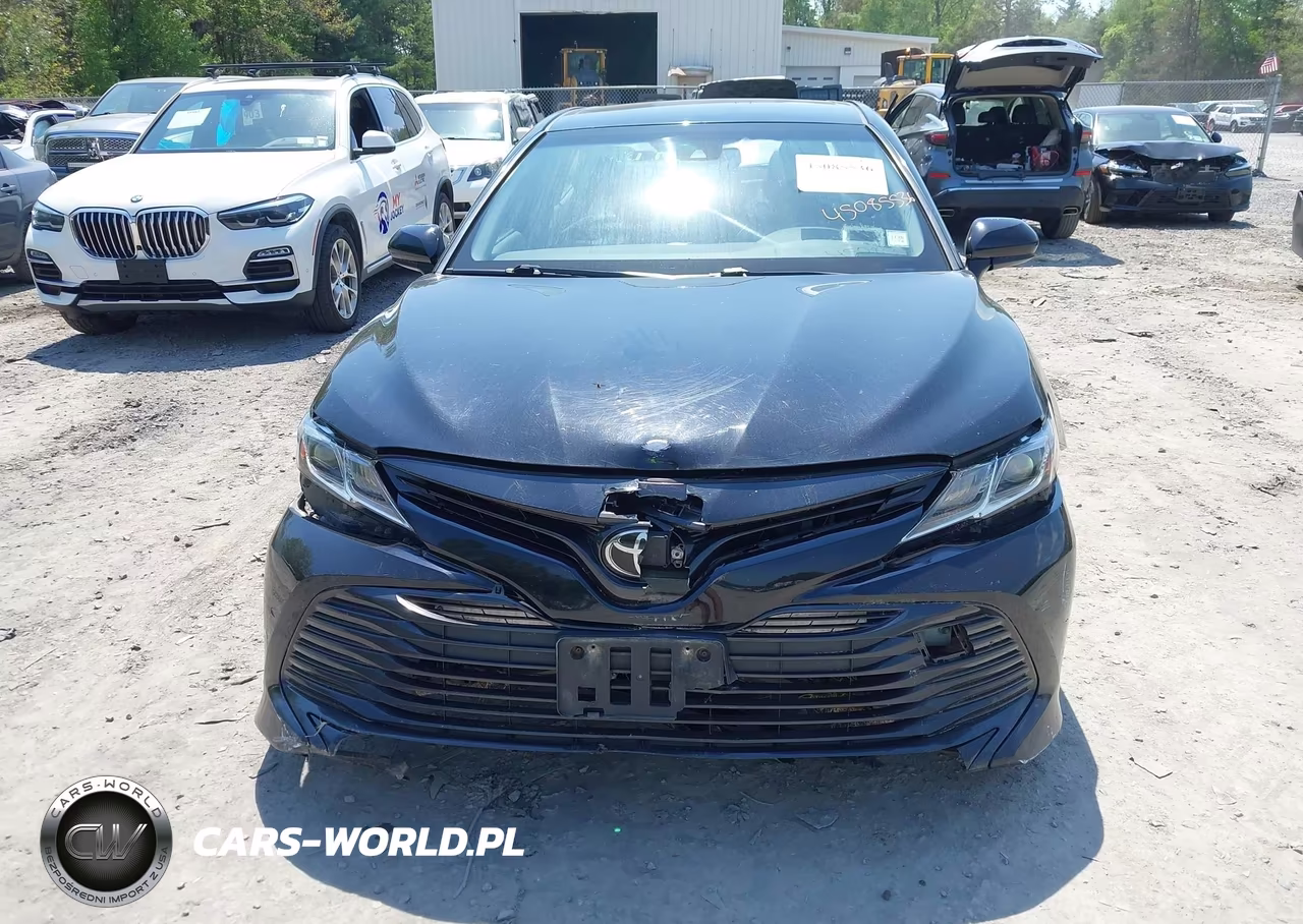 2018 Toyota Camry Le VIN:JTNB11HKXJ3047050 - 12