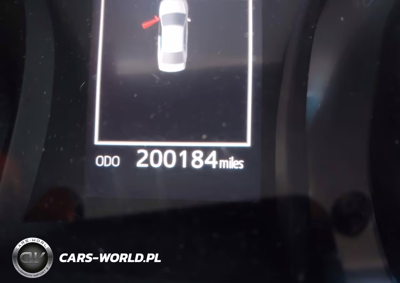 2018 Toyota Camry Le VIN:JTNB11HKXJ3047050 - 15