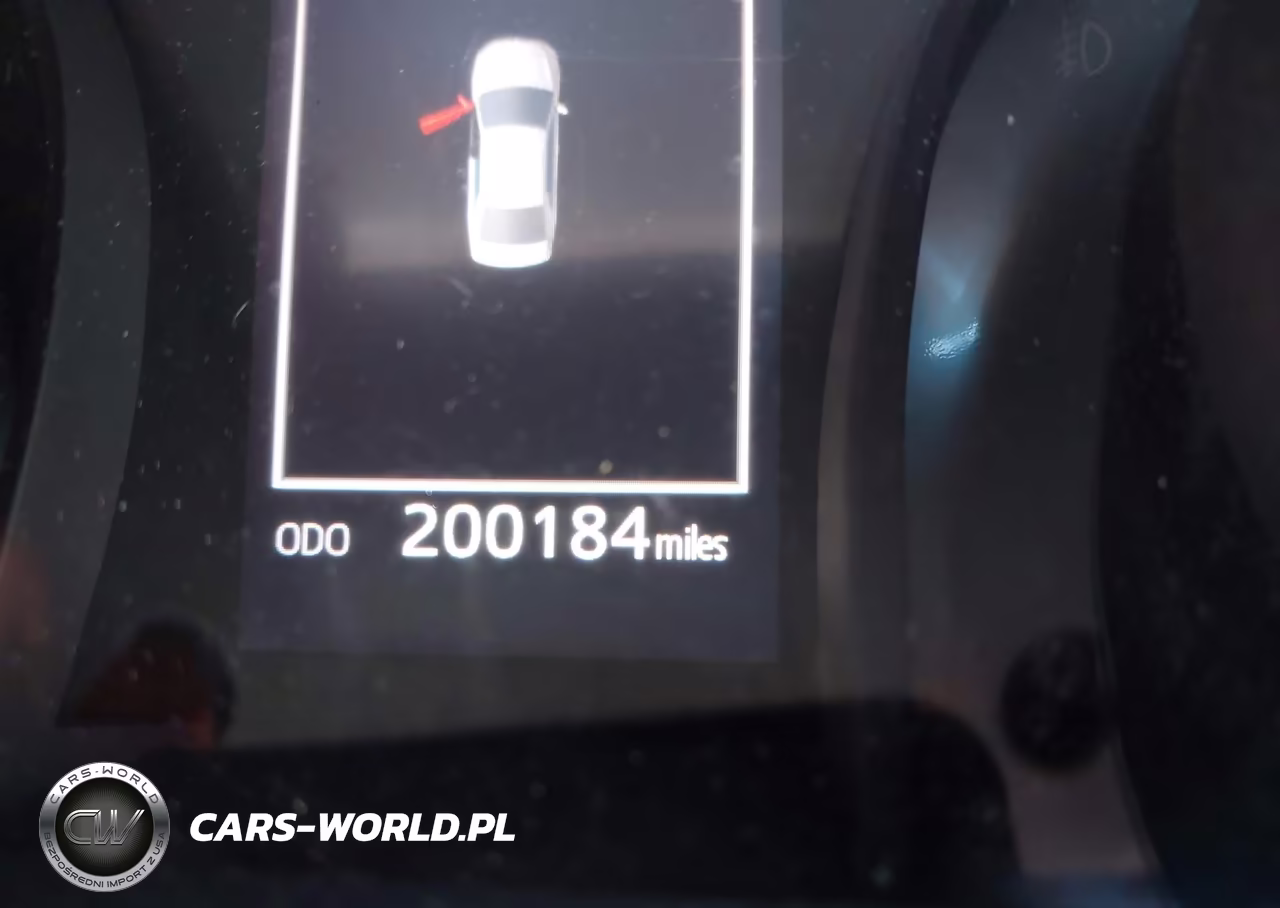 2018 Toyota Camry Le VIN:JTNB11HKXJ3047050 - 7
