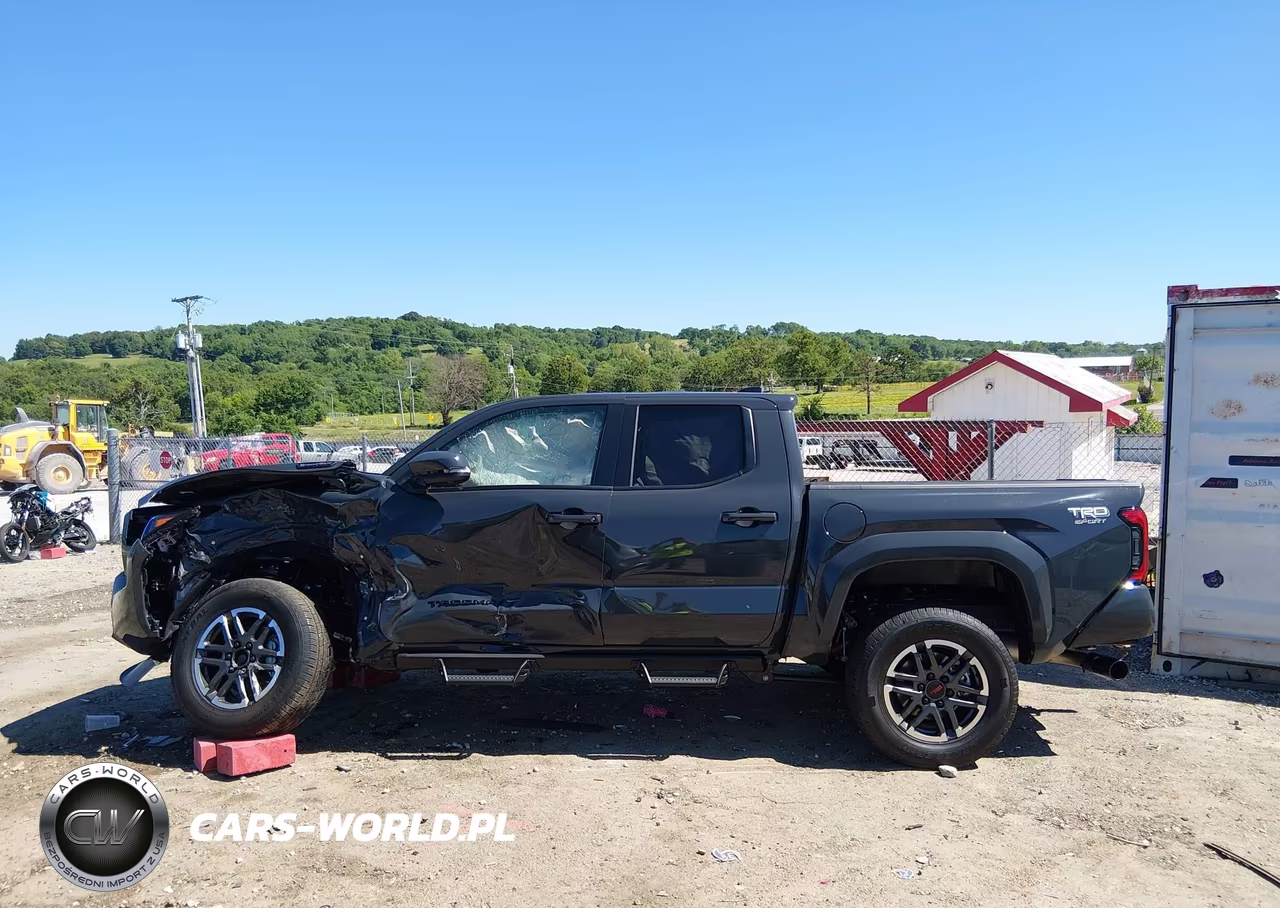 2026 Toyota Tacoma Hybrid Trd Sport VIN:3TYLC5LN2TT059081 - 14