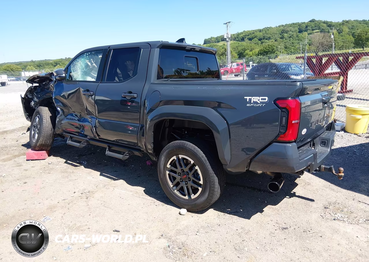 2026 Toyota Tacoma Hybrid Trd Sport VIN:3TYLC5LN2TT059081 - 3