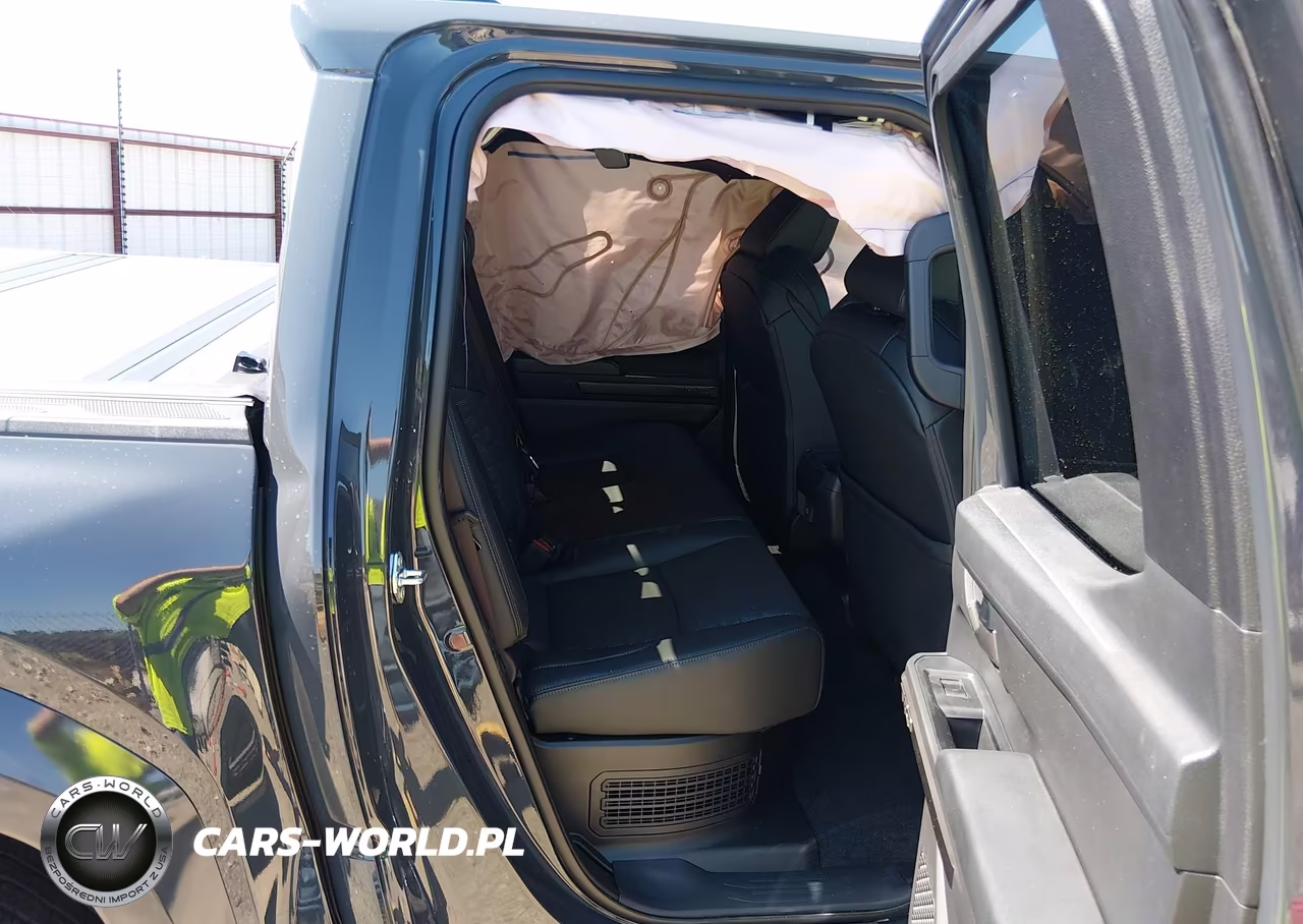 2026 Toyota Tacoma Hybrid Trd Sport VIN:3TYLC5LN2TT059081 - 8