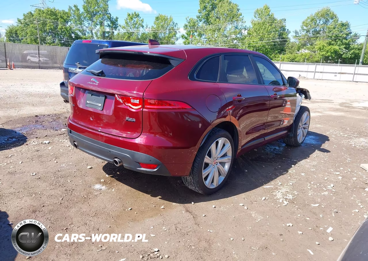 2017 Jaguar F-Pace 35T R-Sport VIN:SADCL2BV3HA884888 - 4