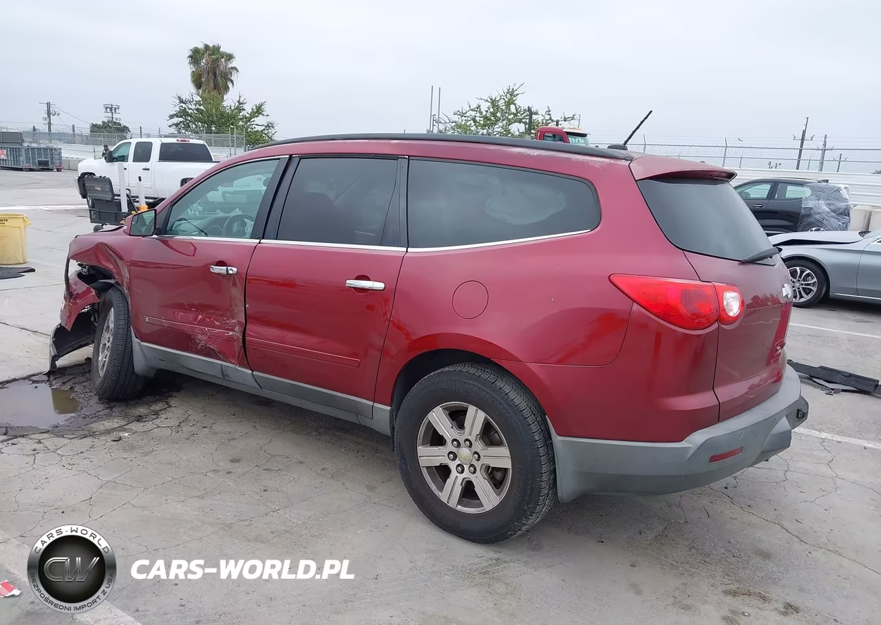 2010 Chevrolet Traverse Lt VIN:1GNLRFED3AS140042 - 3