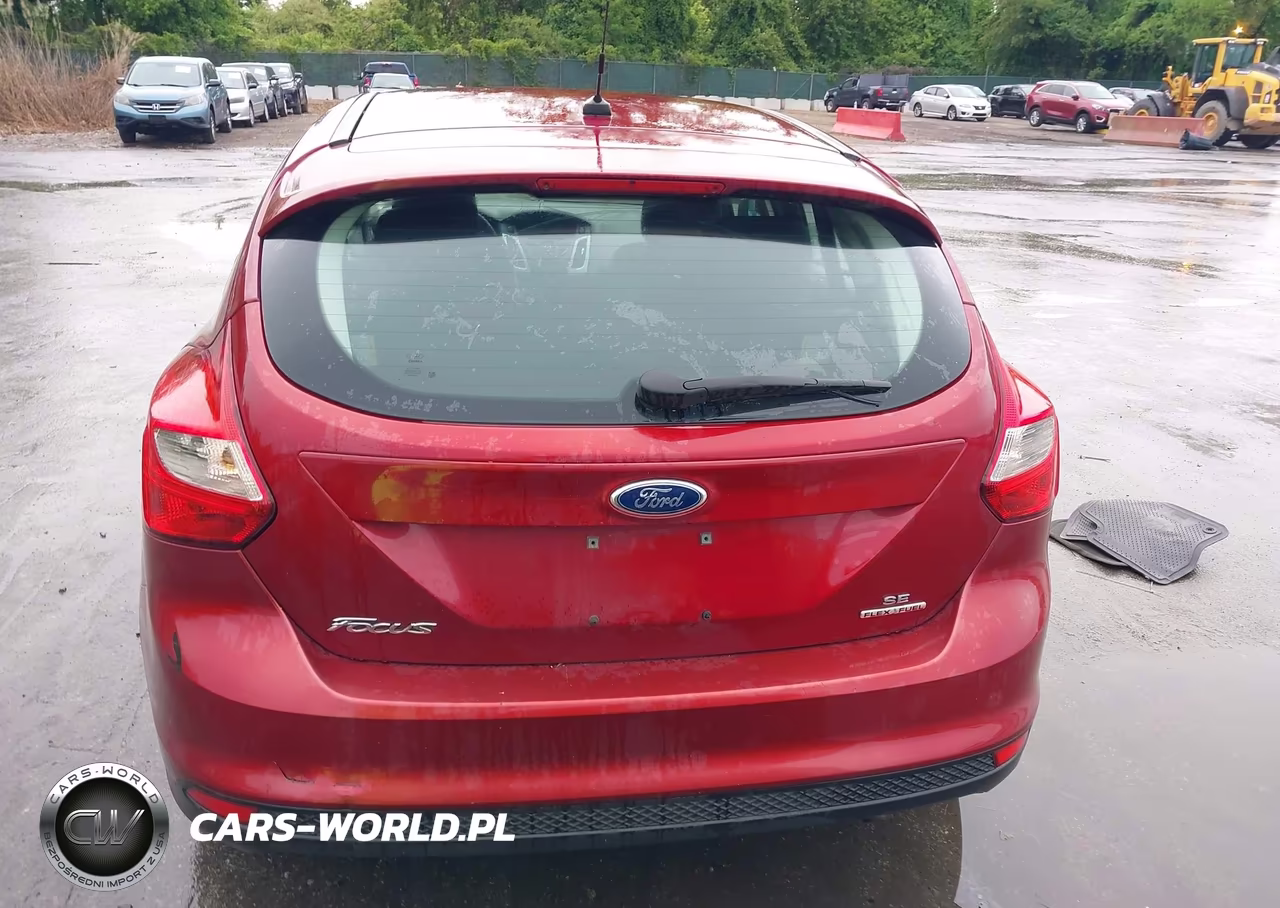2014 Ford Focus Se VIN:1FADP3K28EL147160 - 15