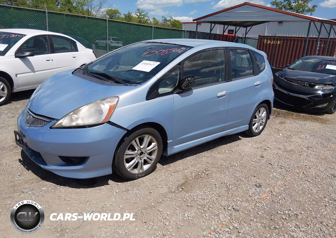 2010 Honda Fit Sport VIN:JHMGE8H40AC014646 - 2
