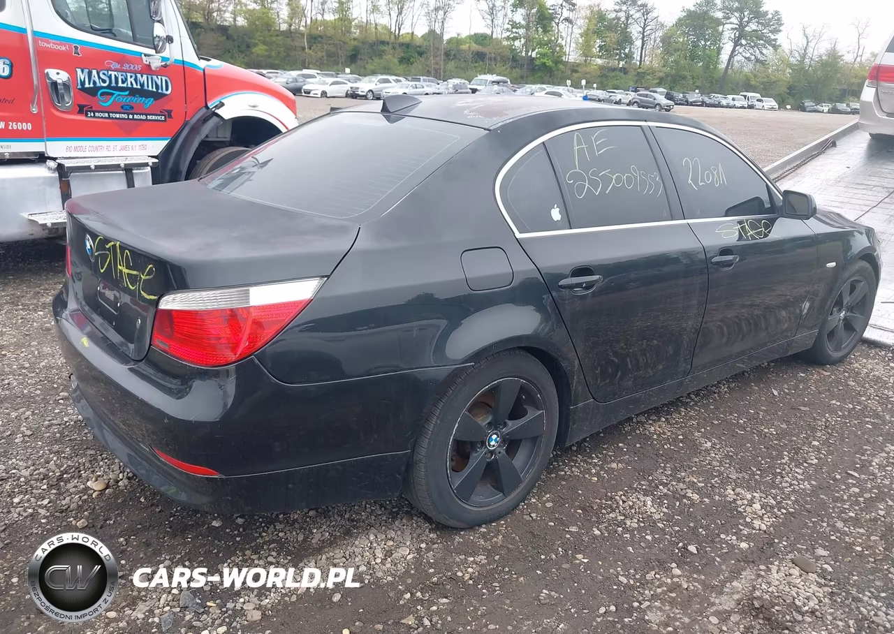 2007 BMW 530Xi VIN:WBANF73597CU22830 - 4