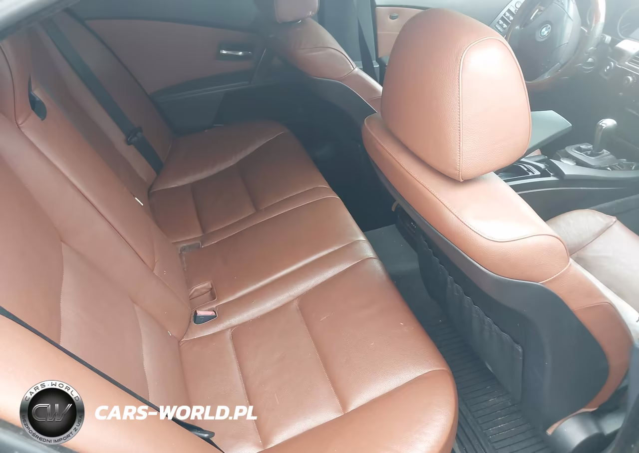 2007 BMW 530Xi VIN:WBANF73597CU22830 - 8
