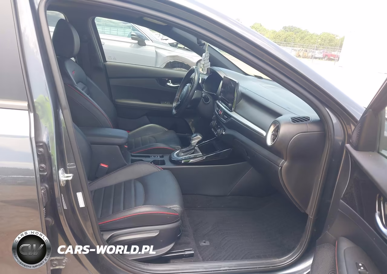 2024 Kia Forte Gt VIN:3KPF44AC1RE741616 - 5