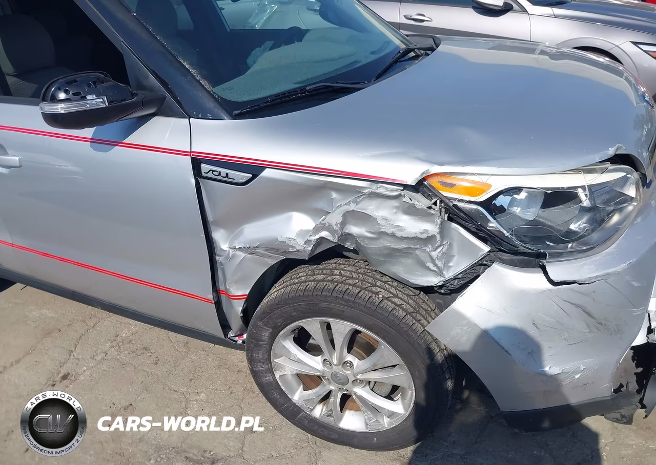 2014 Kia Soul + VIN:KNDJP3A53E7714618 - 11
