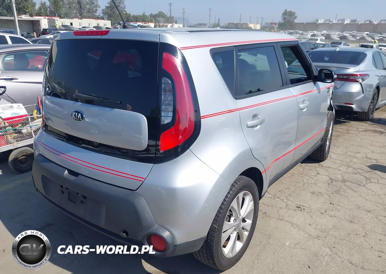 2014 Kia Soul + VIN:KNDJP3A53E7714618 - 4