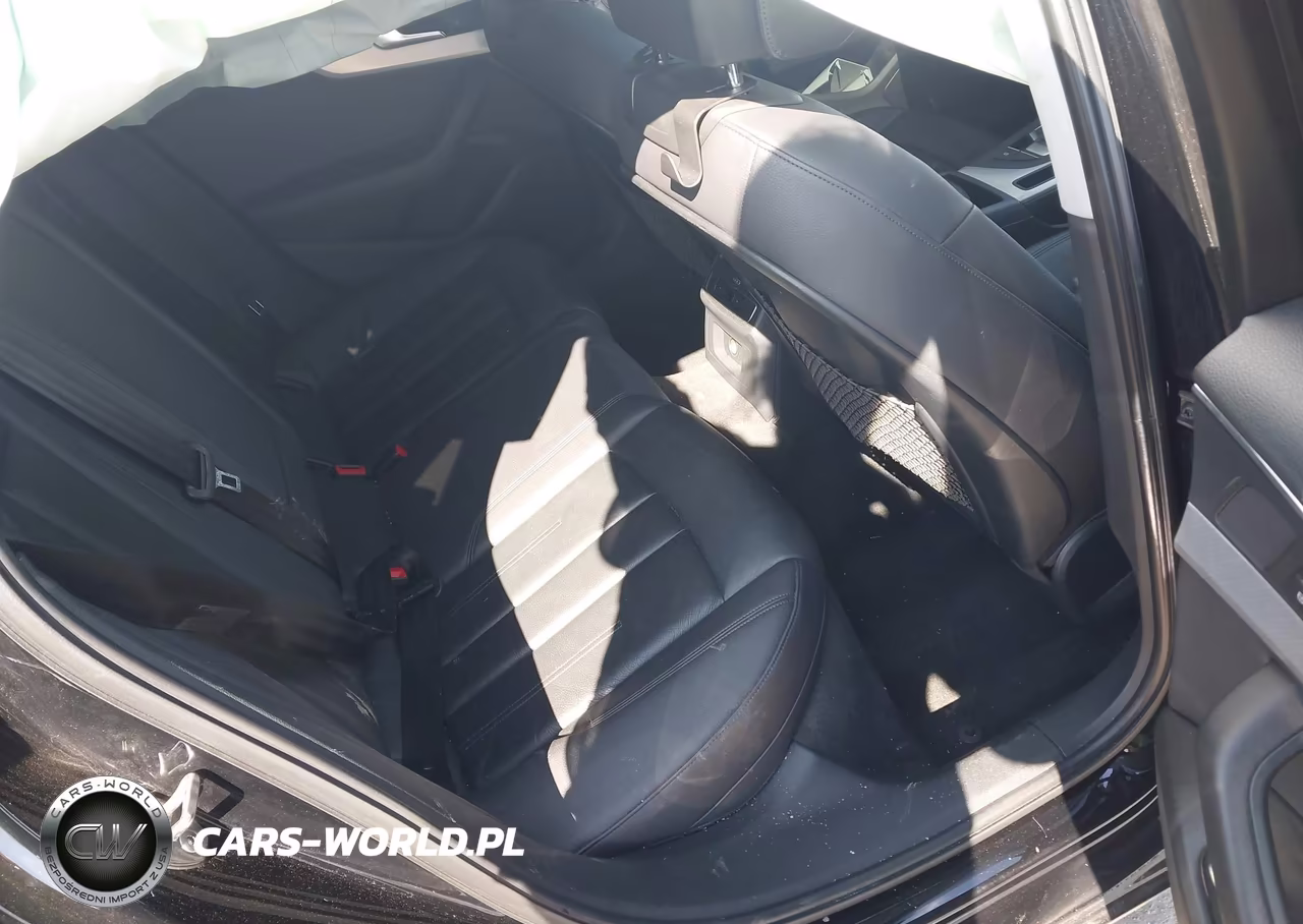 2017 Audi A4 2.0T Premium VIN:WAUGNAF4XHN002334 - 8