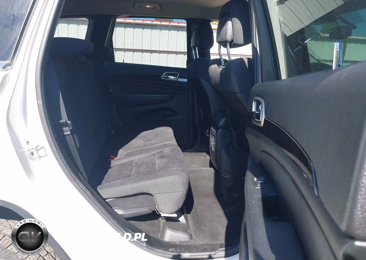 2012 Jeep Grand Cherokee Laredo VIN:1C4RJFAG3CC268708 - 8