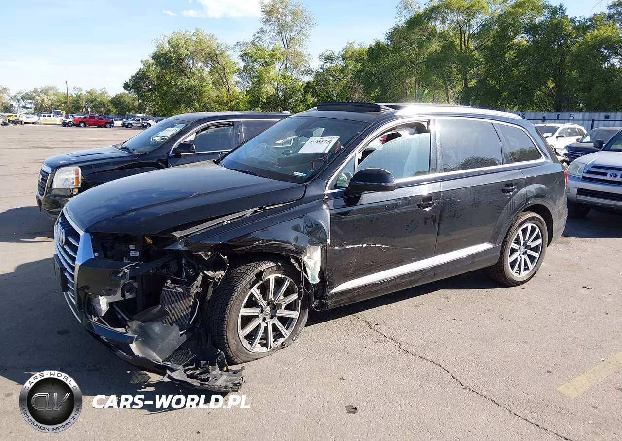 2018 Audi Q7 3.0T Premium VIN:WA1LAAF72JD018007 - 2