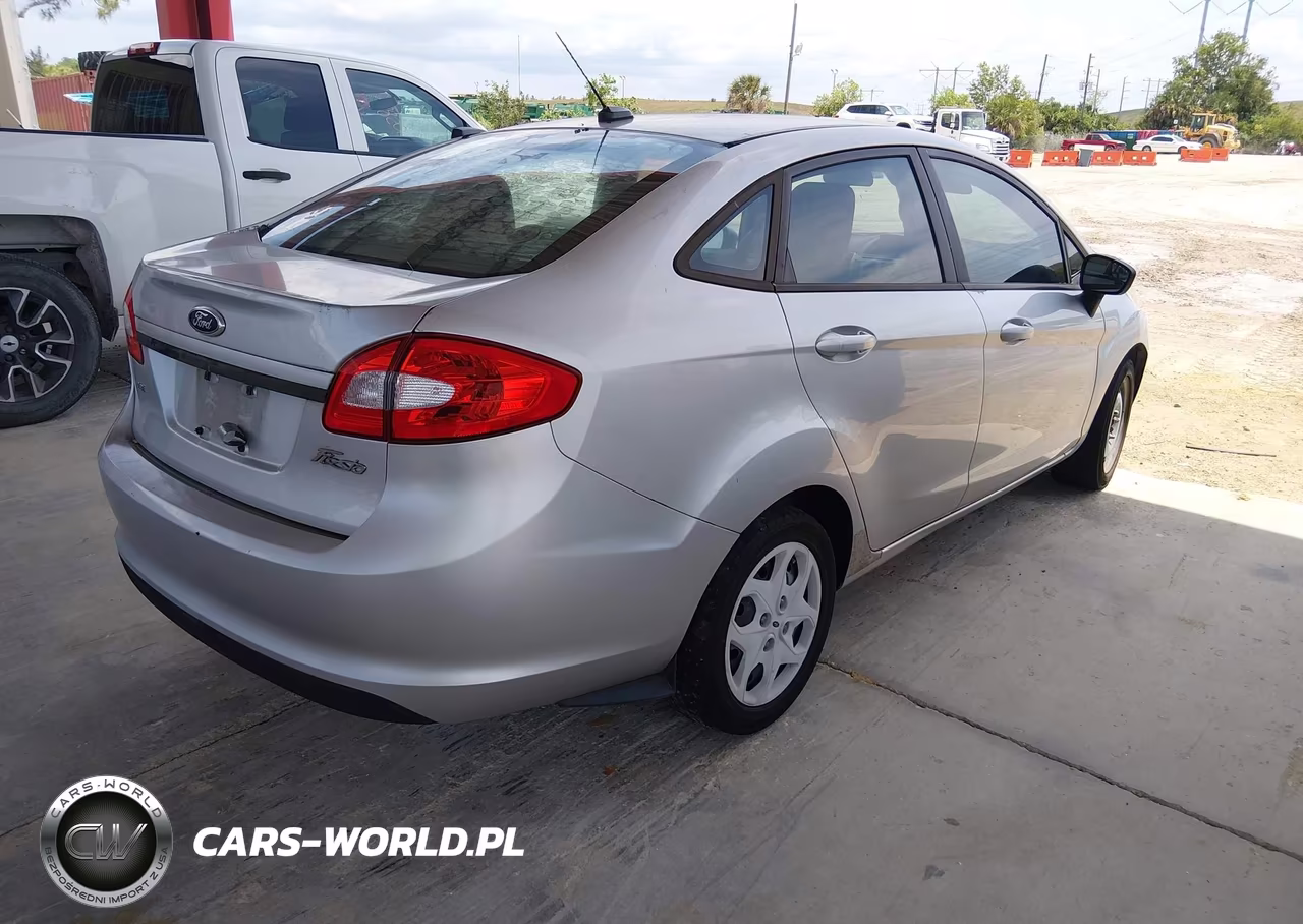 2012 Ford Fiesta Se VIN:3FADP4BJ4CM149772 - 4