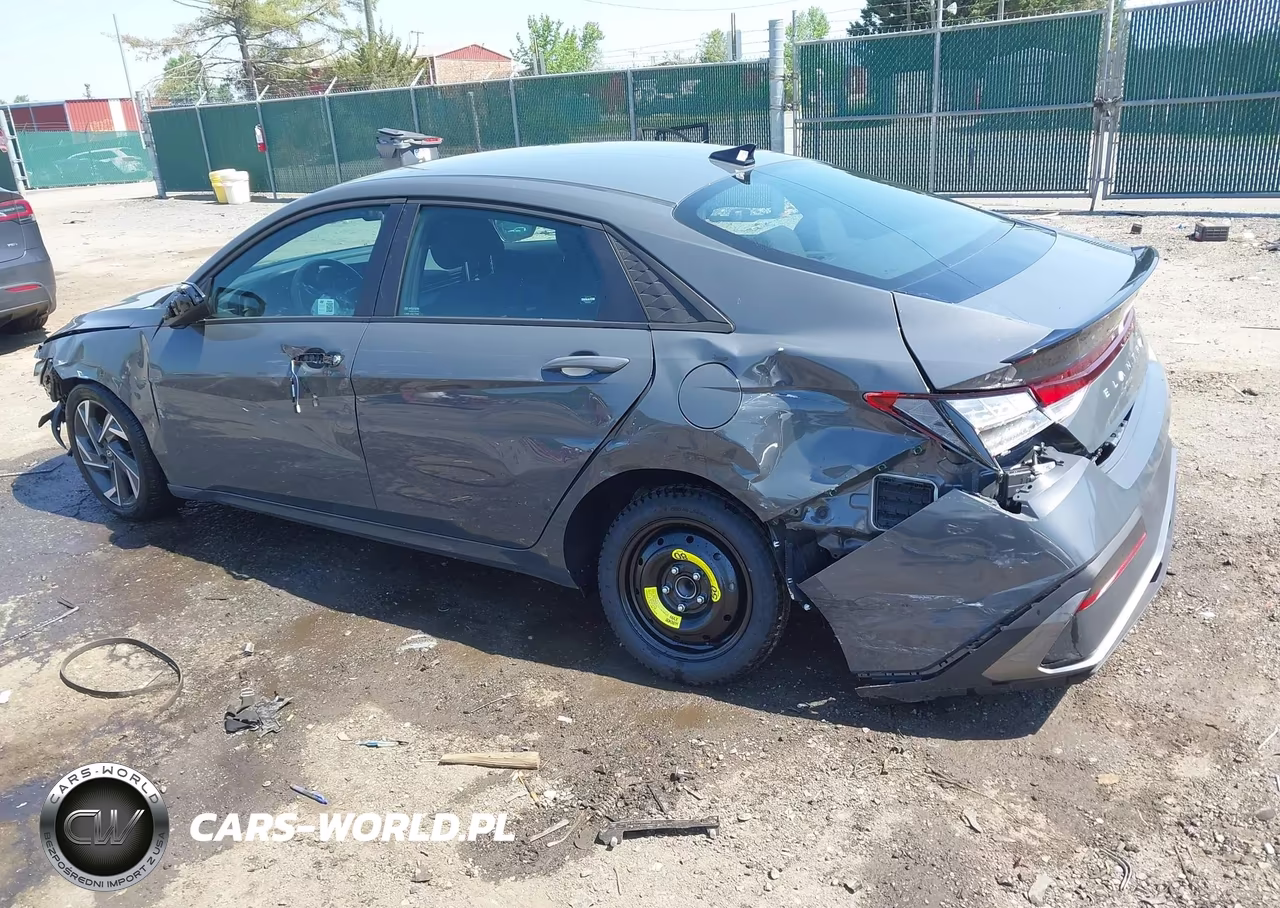 2025 Hyundai Elantra Sel Sport VIN:KMHLM4DG3SU920633 - 3