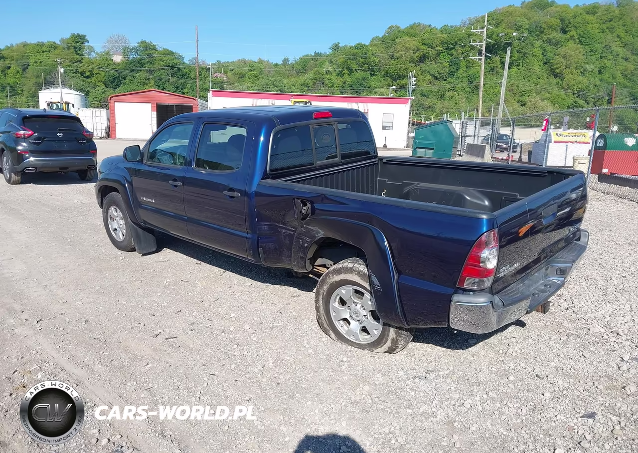 2013 Toyota Tacoma V6 VIN:5TFMU4FN1DX016639 - 3