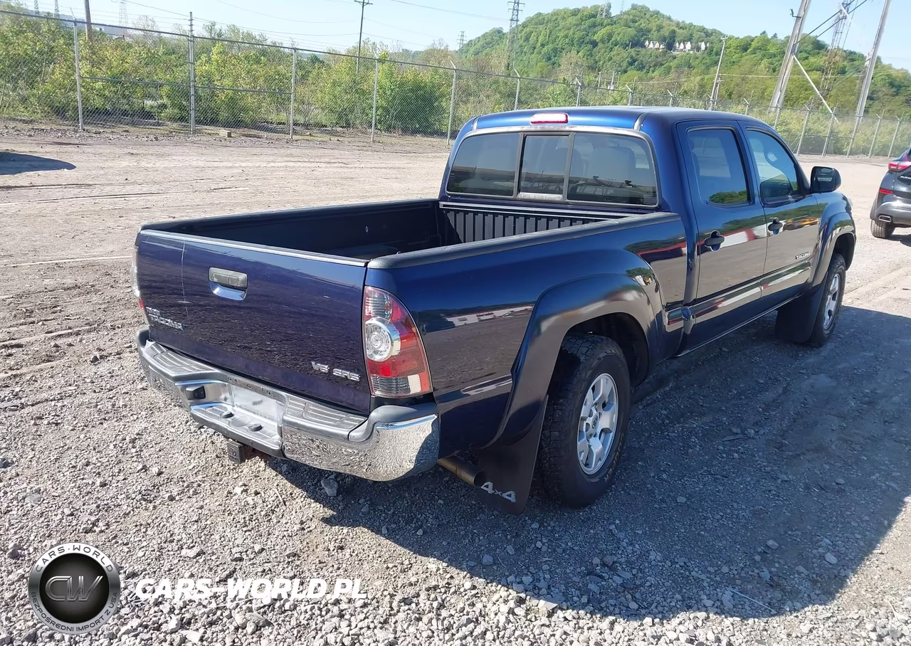2013 Toyota Tacoma V6 VIN:5TFMU4FN1DX016639 - 4