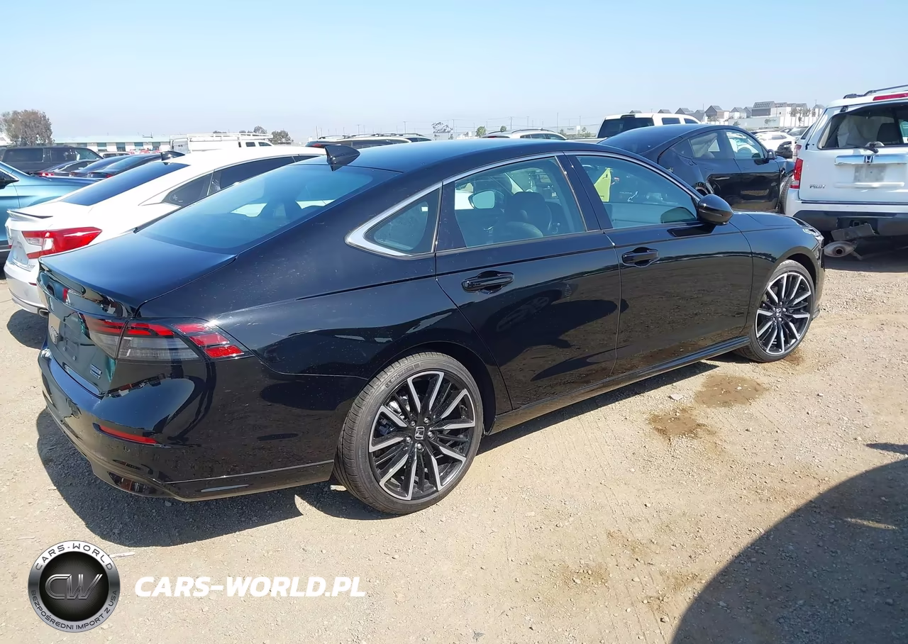 2025 Honda Accord Hybrid Touring VIN:1HGCY2F85SA028972 - 4