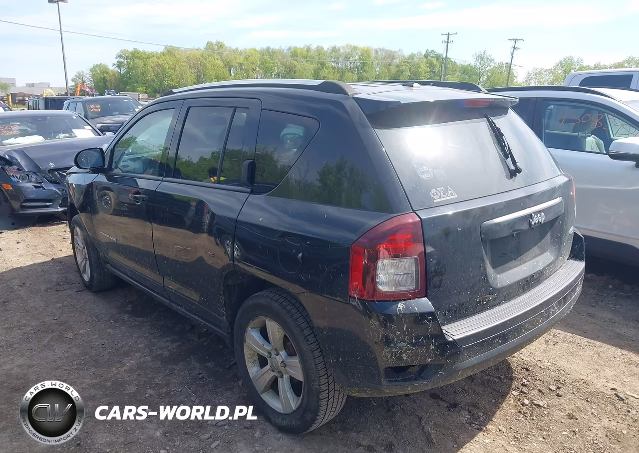 2014 Jeep Compass Latitude VIN:1C4NJCEB7ED508299 - 3