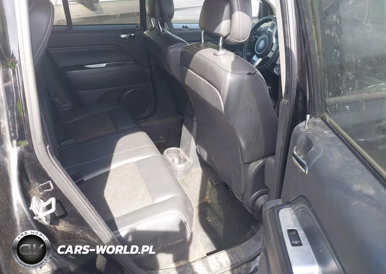 2014 Jeep Compass Latitude VIN:1C4NJCEB7ED508299 - 8